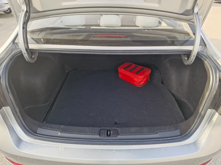 ام جي 5 COM 2022 