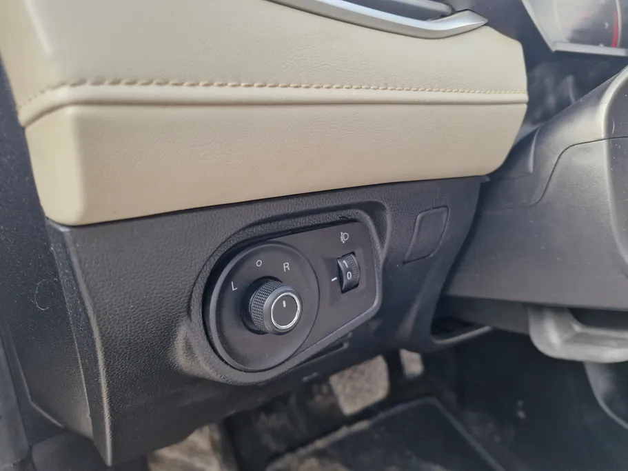 ام جي 5 COM 2022 