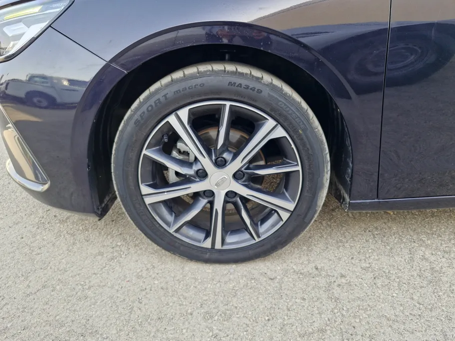 2023 Geely Emgrand GF 