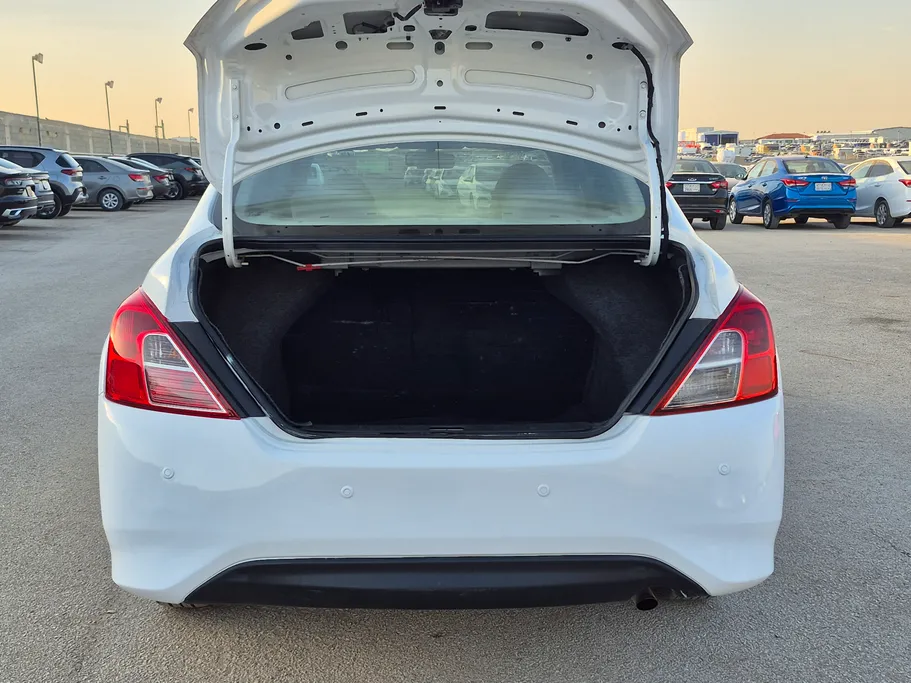 2022 Nissan Sunny Classic 