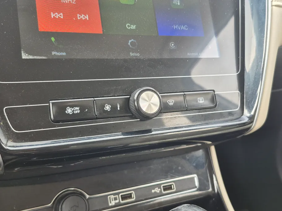 ام جي 5 COM 2022 