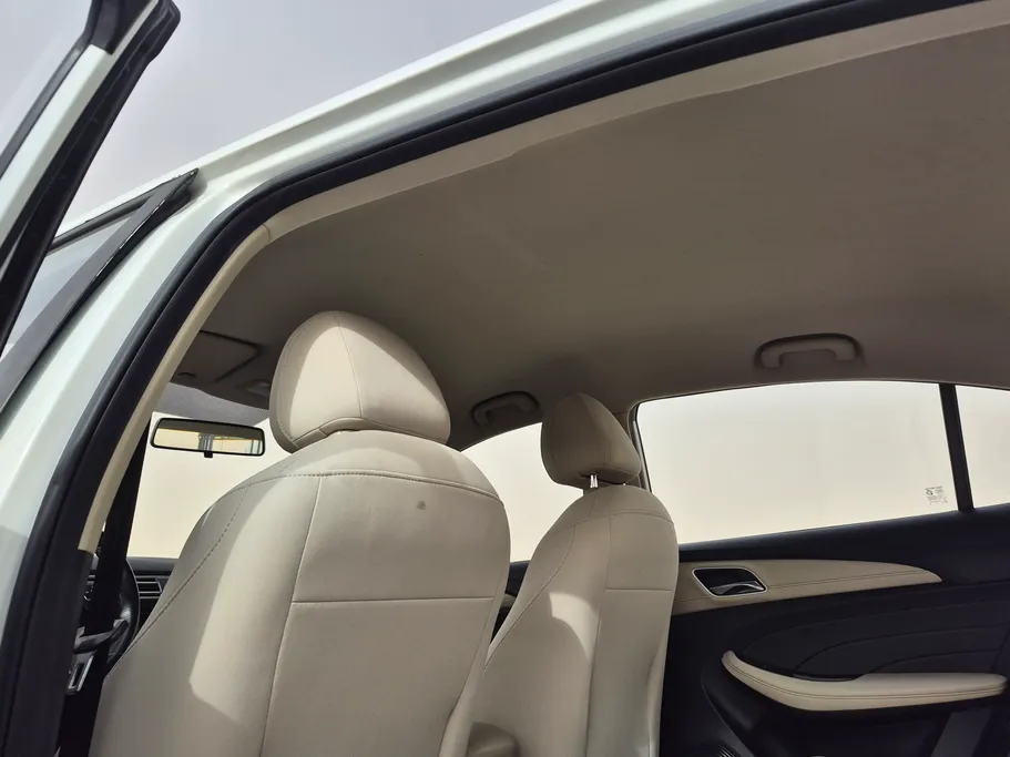 ام جي 5 COM 2022 