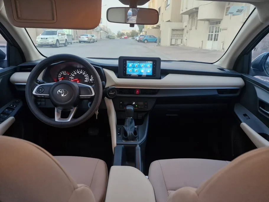 2023 Toyota Yaris  Y 