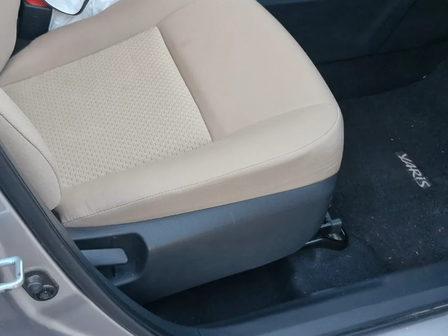 2023 Toyota Yaris  Y 