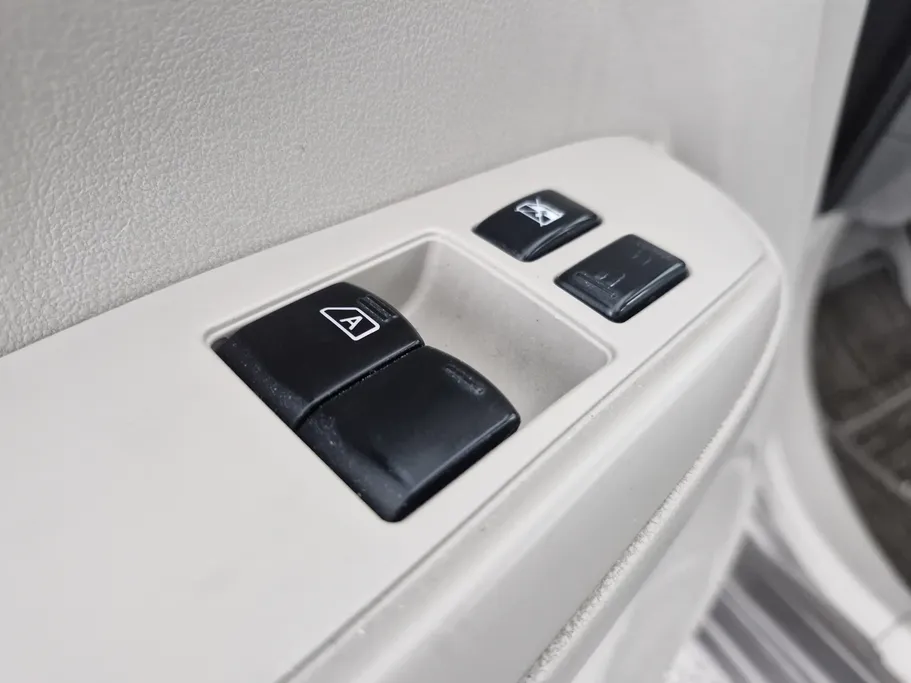 نيسان صني SV 2021 