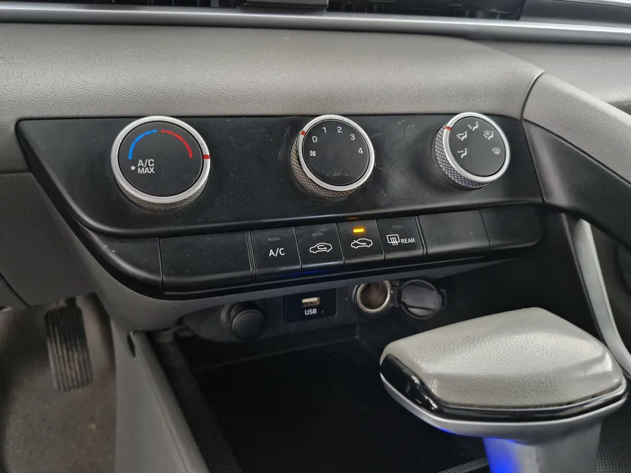 2021 Hyundai Elantra Fleet 