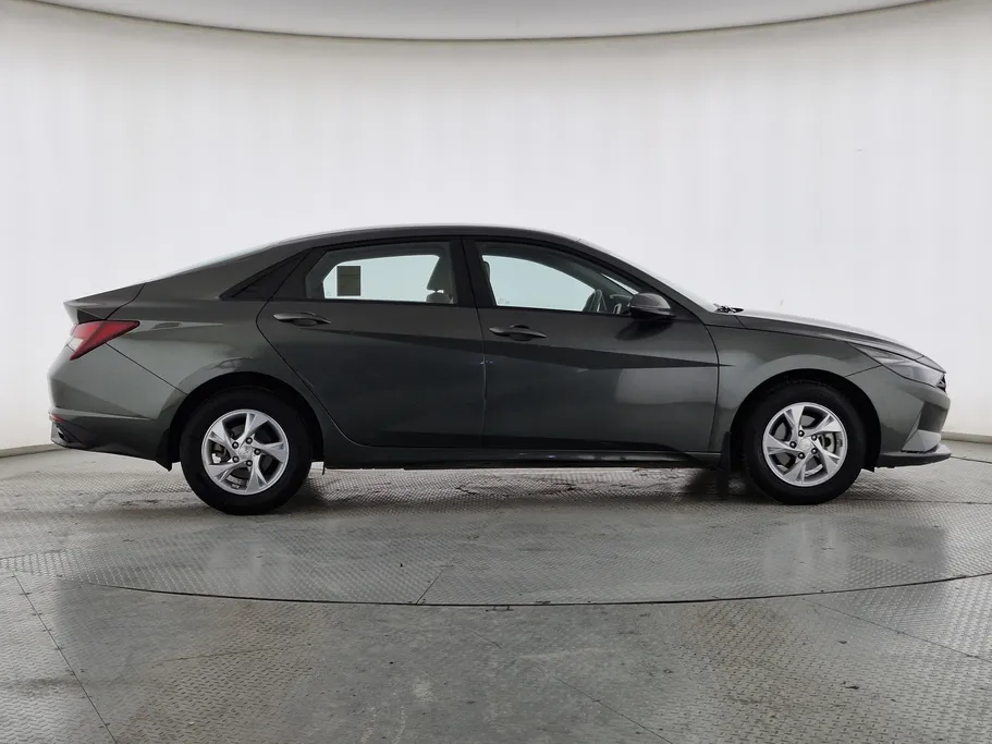 2021 Hyundai Elantra Fleet 