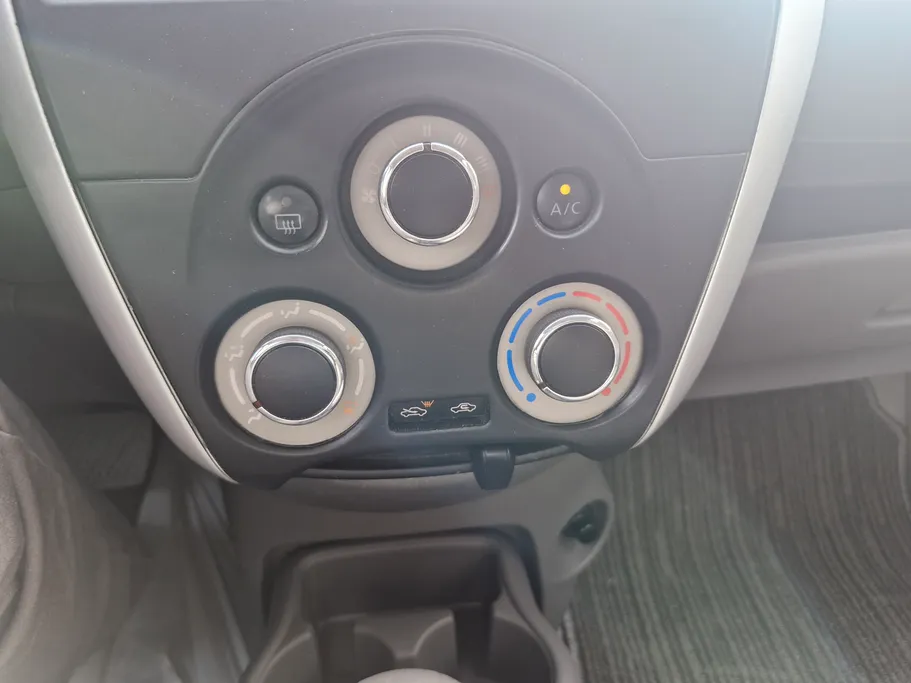 نيسان صني SV 2023 