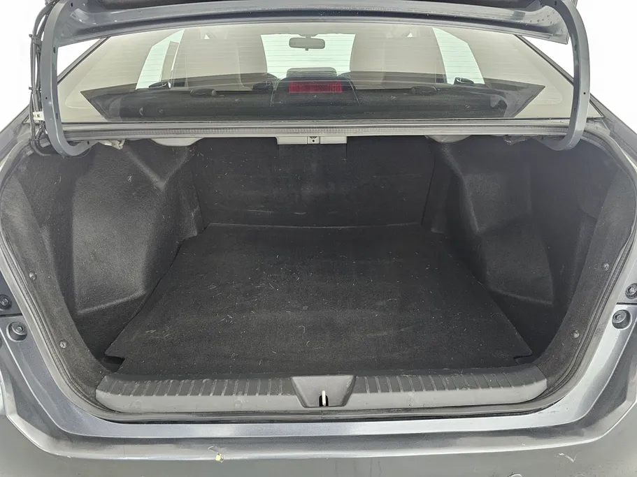 2023 Toyota Yaris  Y 