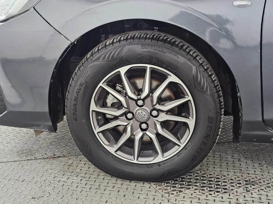 2023 Toyota Yaris  Y 