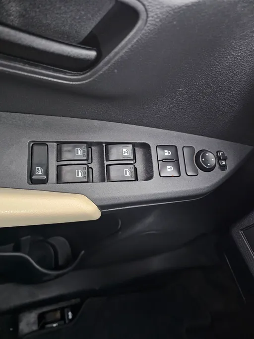 2023 Toyota Yaris  Y 