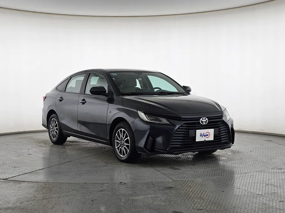 2023 Toyota Yaris  Y 