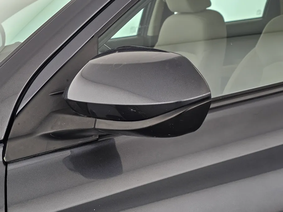 2023 Toyota Yaris  Y 