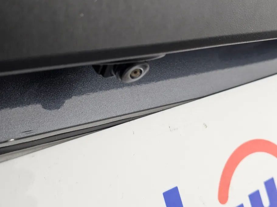 2023 Toyota Yaris  Y 