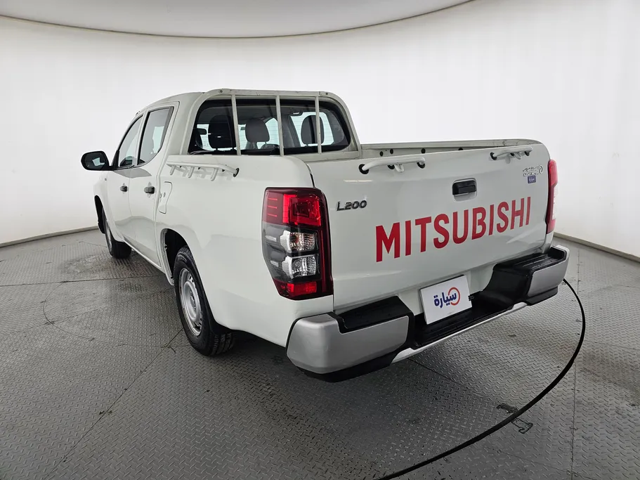2021 Mitsubishi L200 DC 4x2 