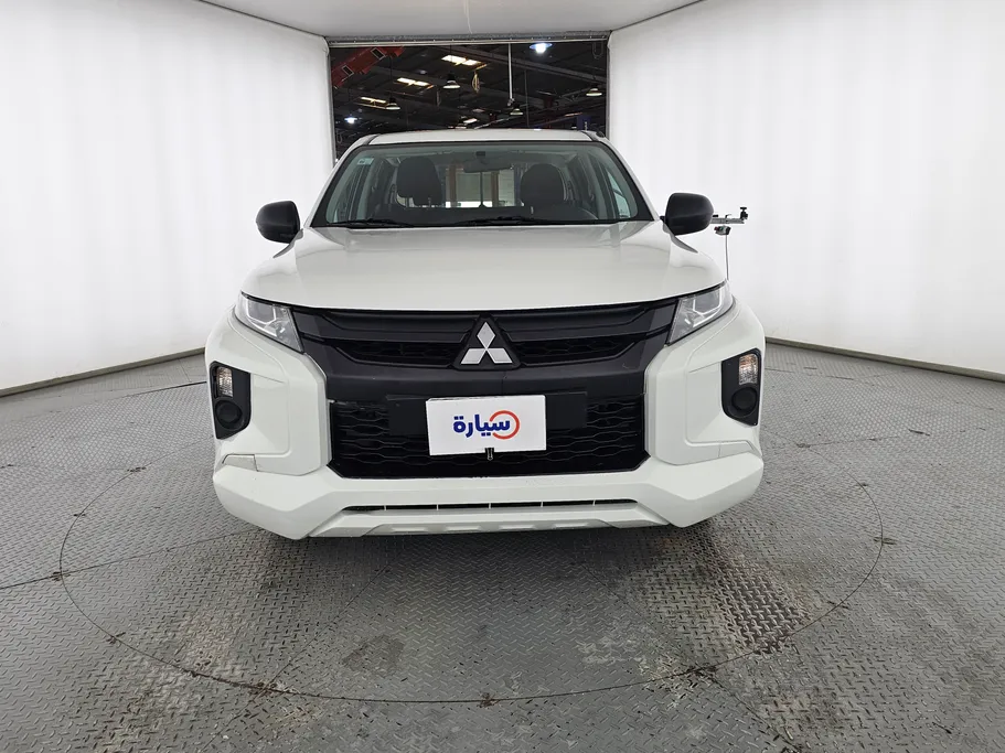 2021 Mitsubishi L200 DC 4x2 