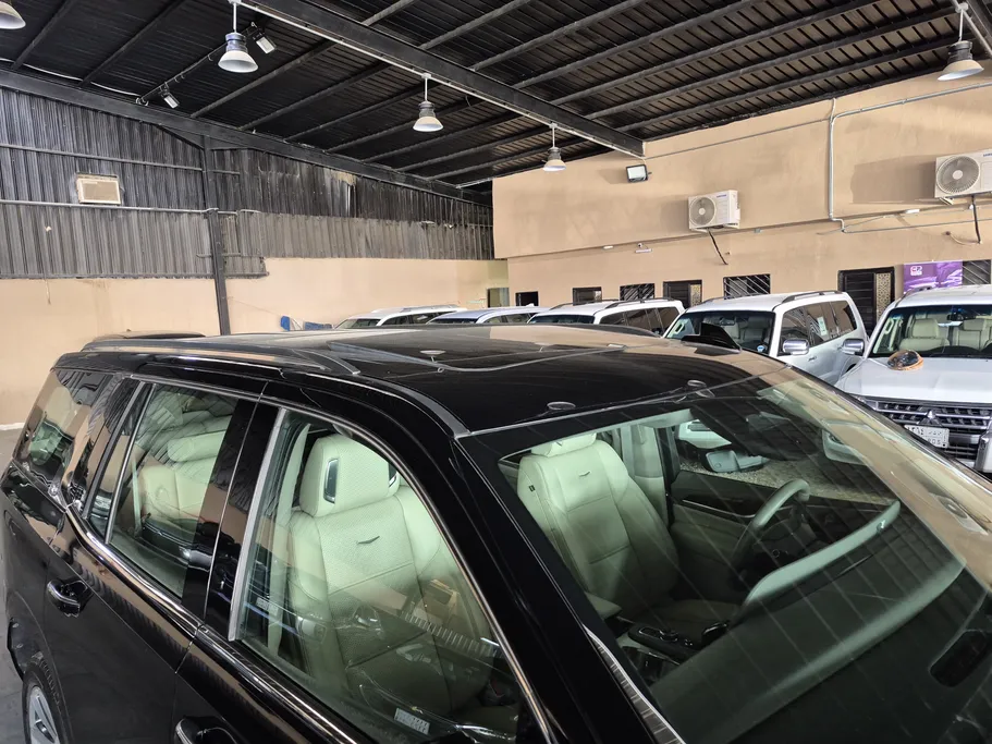 كاديلاك اسكاليد Premium Luxury Platinum 2022 