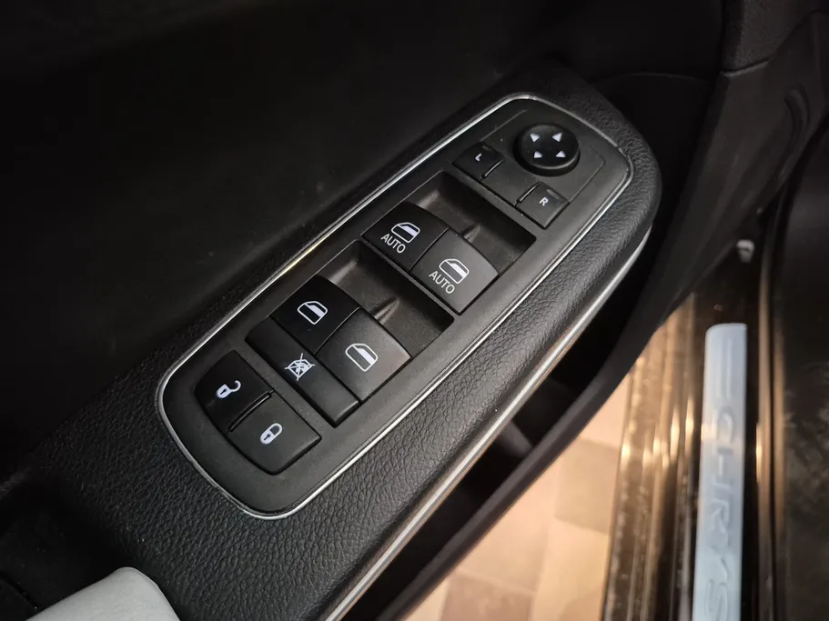 كرايسلر 300 S 2021 