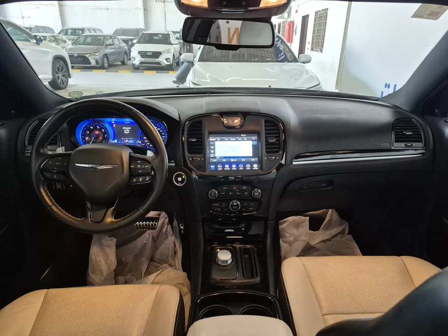 كرايسلر 300 S 2021 