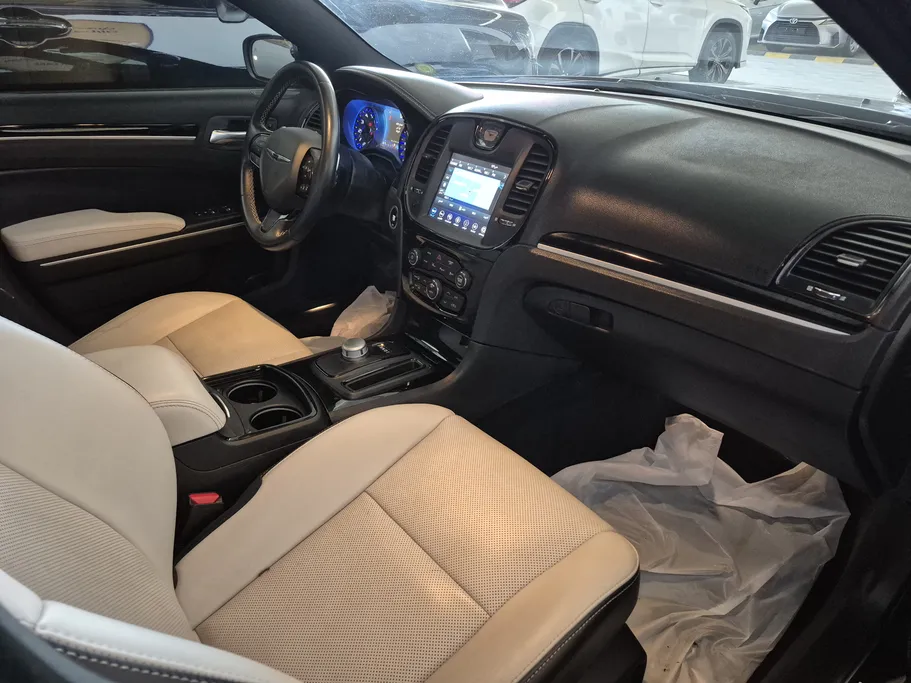 كرايسلر 300 S 2021 