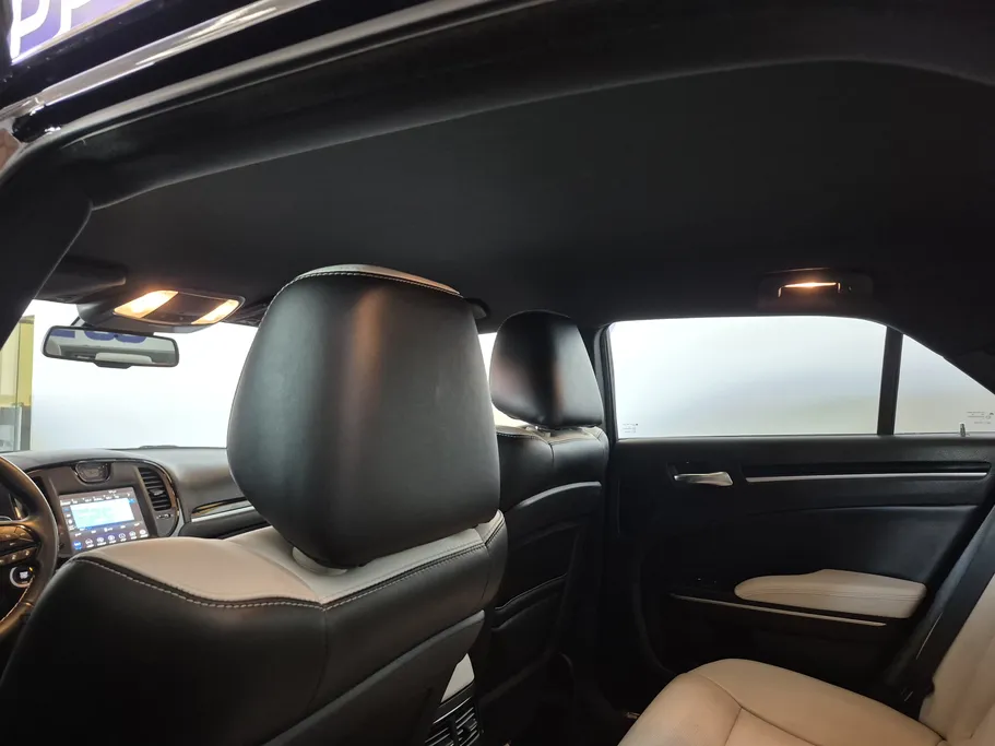 كرايسلر 300 S 2021 