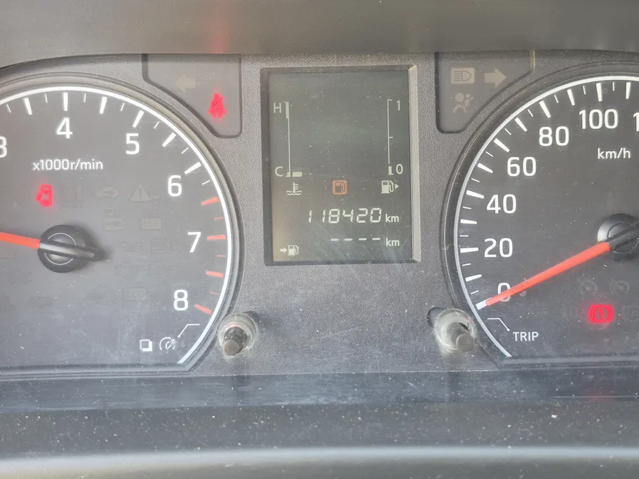 نيسان باص اورفان NV350 2020 