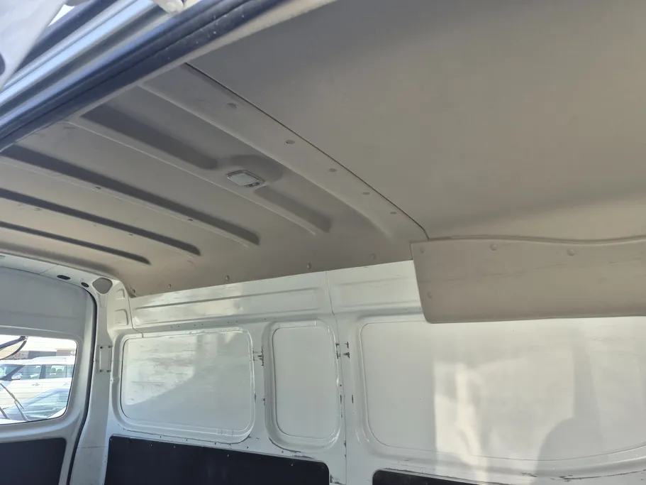 نيسان باص اورفان NV350 2020 