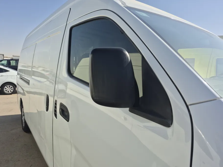 نيسان باص اورفان NV350 2020 