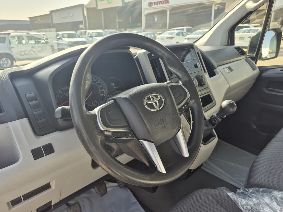 تويوتا هايس بضاعة سقف عالي 2023 