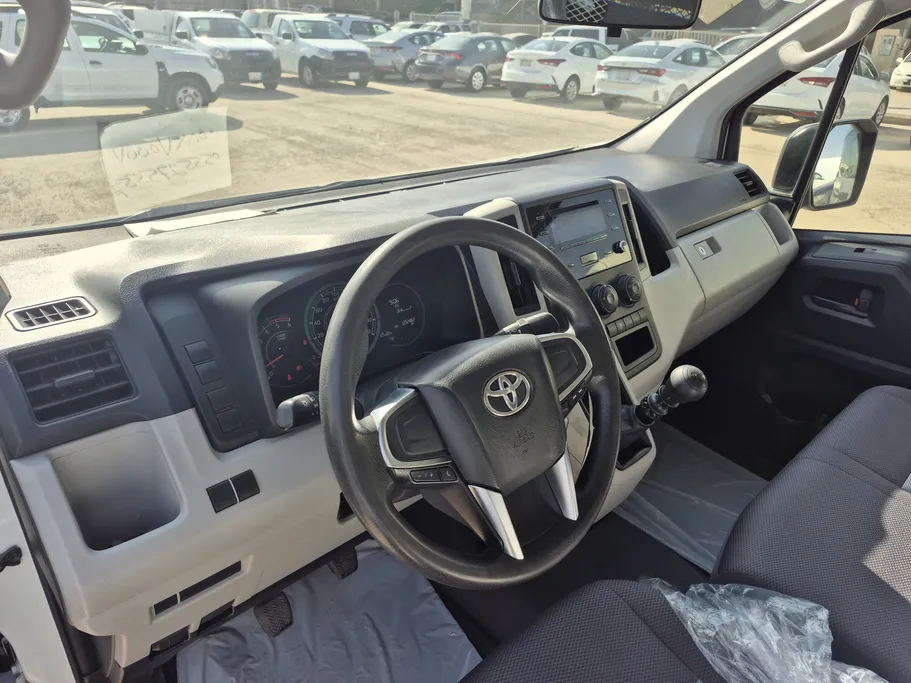 تويوتا هايس بضاعة سقف عالي 2023 