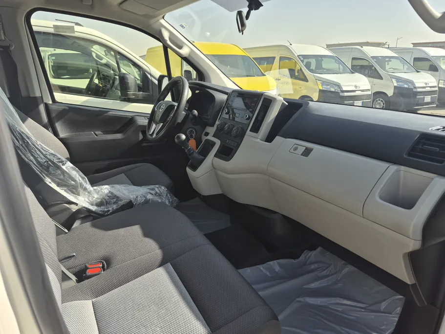 تويوتا هايس بضاعة سقف عالي 2023 