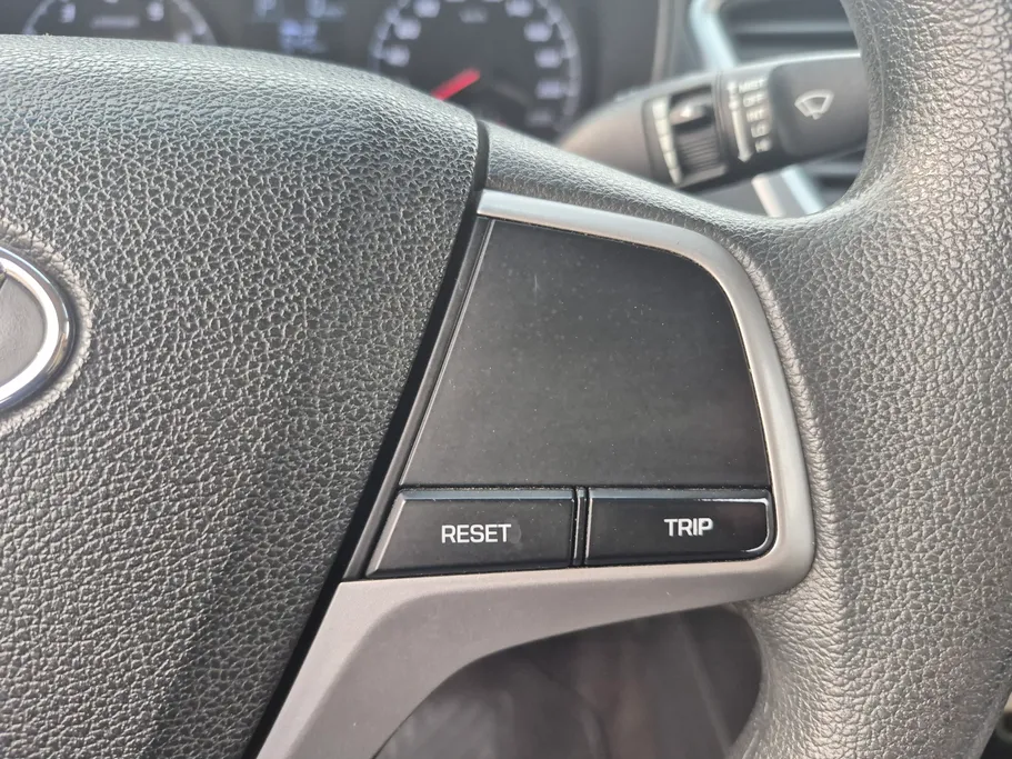 هيونداي اكسنت سمارت 2023 