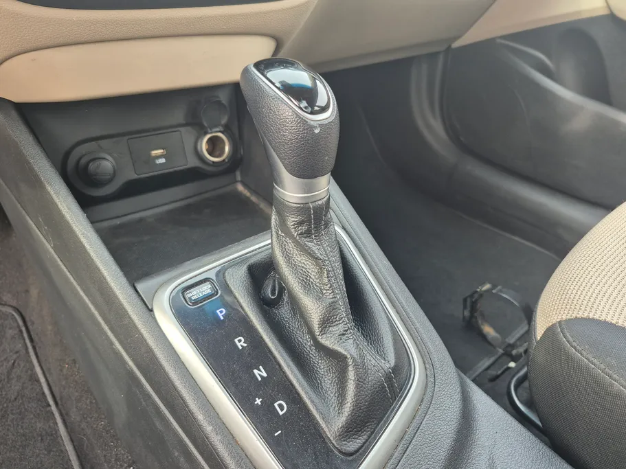 هيونداي اكسنت سمارت 2023 