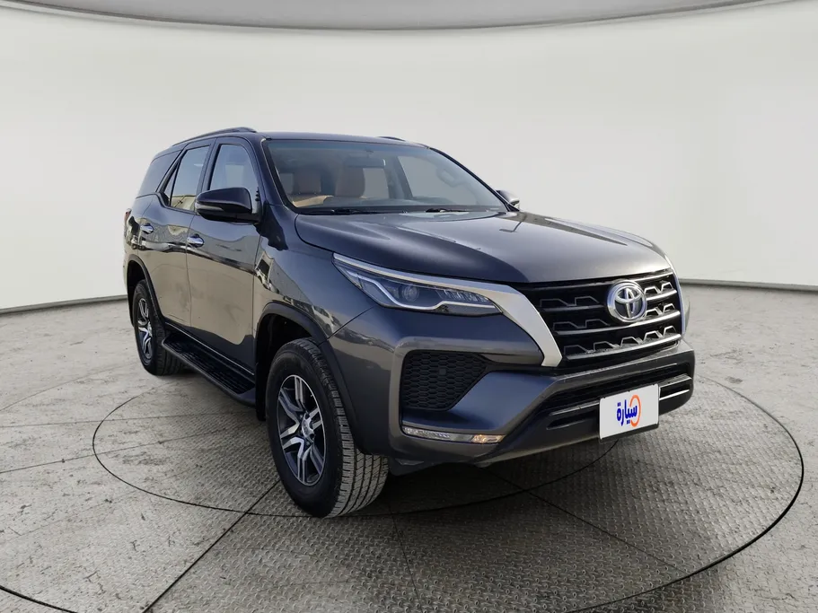 2023 Toyota Fortuner GX2 