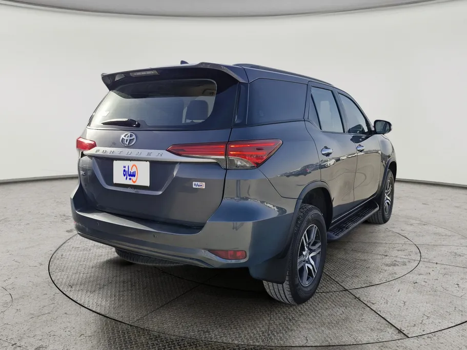 2023 Toyota Fortuner GX2 