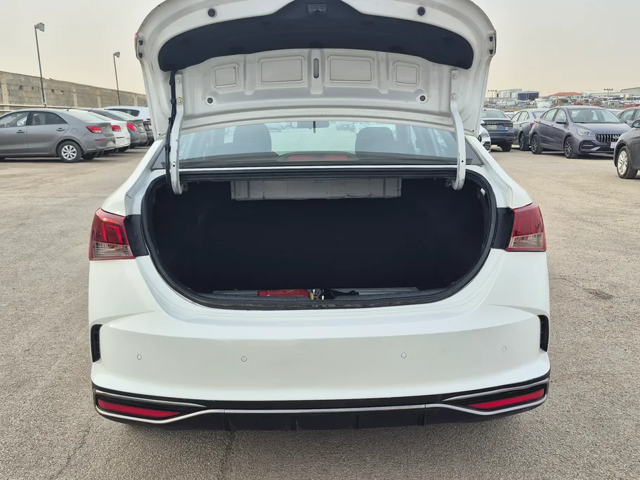 هيونداي اكسنت سمارت 2022 