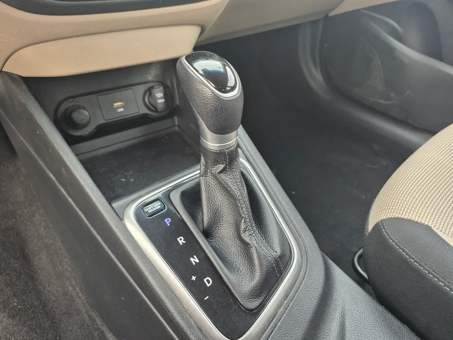 هيونداي اكسنت سمارت 2022 