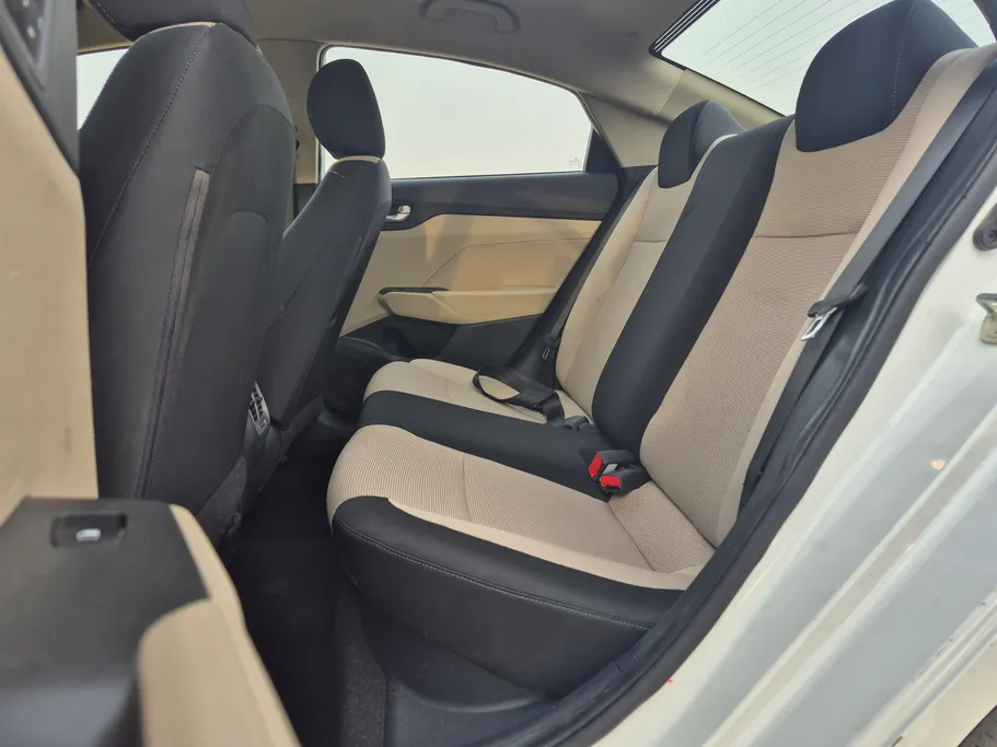 هيونداي اكسنت سمارت 2022 