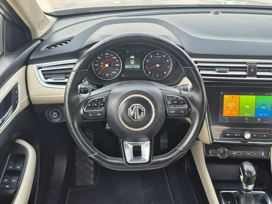 ام جي 5 COM 2022 