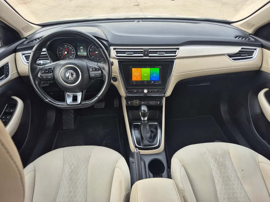 ام جي 5 COM 2022 