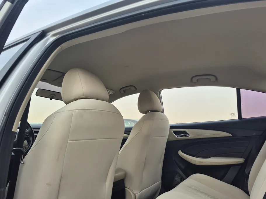 ام جي 5 COM 2022 