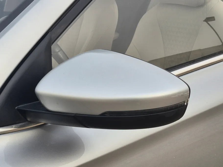 ام جي 5 COM 2022 