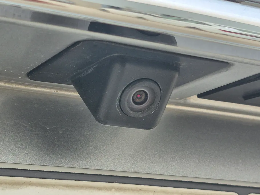 ام جي 5 COM 2022 