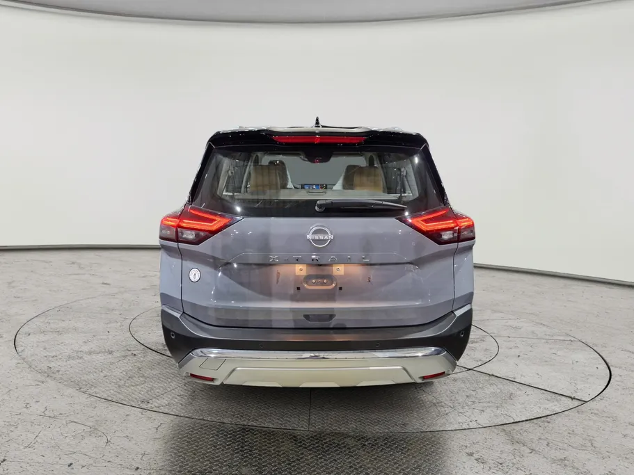 نيسان أكس تريل SL 2025 