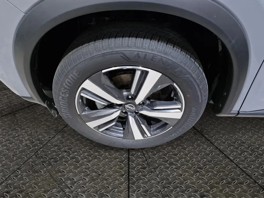 نيسان أكس تريل SL 2025 