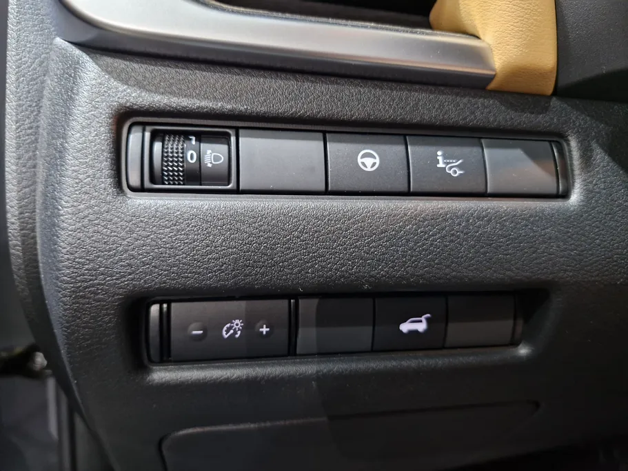 نيسان أكس تريل SL 2025 