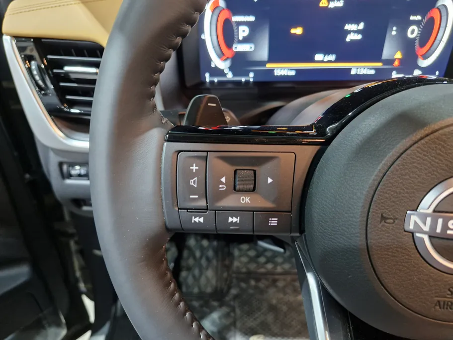 نيسان أكس تريل SL 2025 