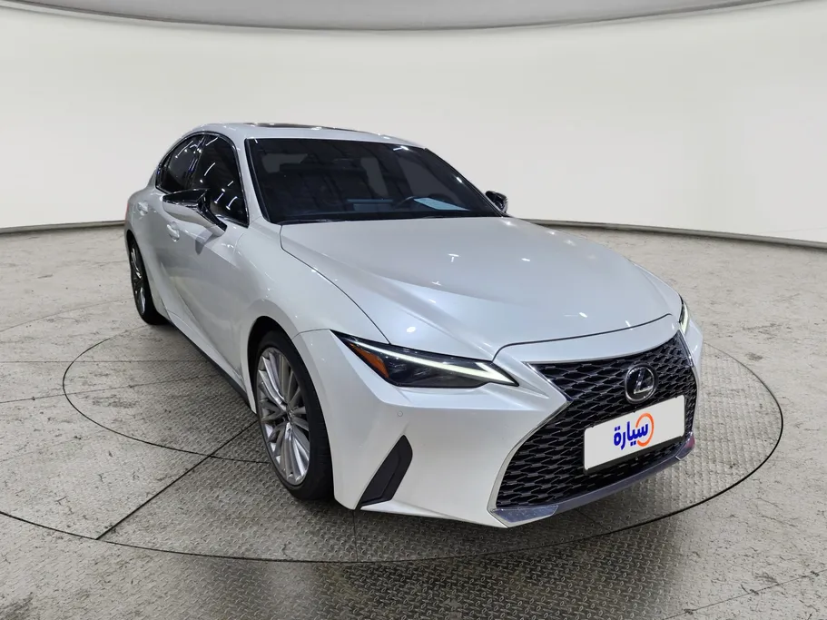2024 Lexus IS 300 