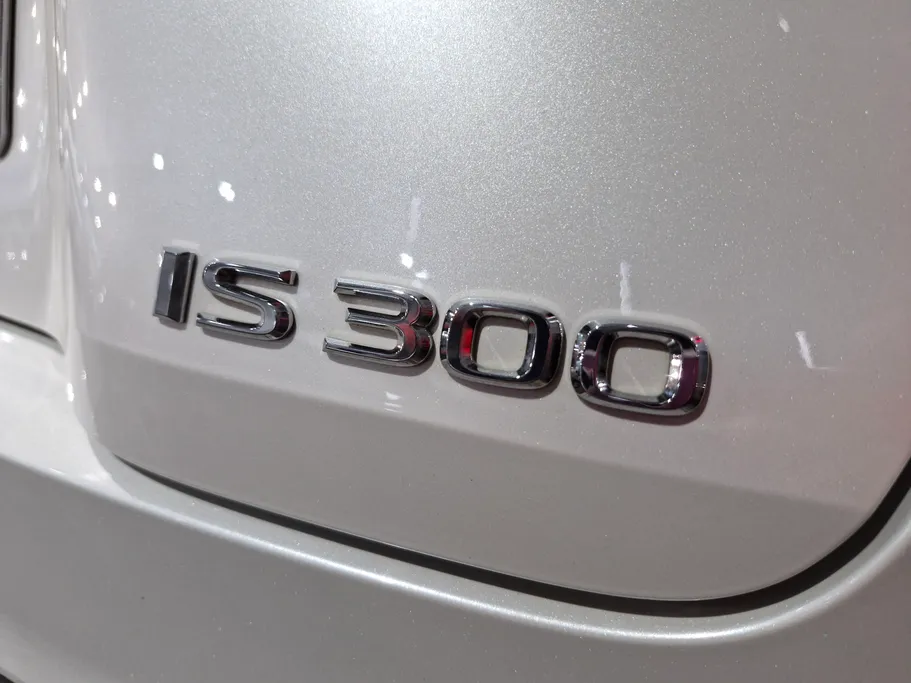 2024 Lexus IS 300 