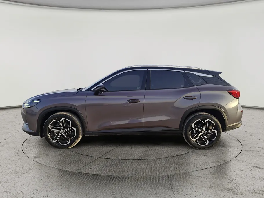 ام جي وان LUX 2023 